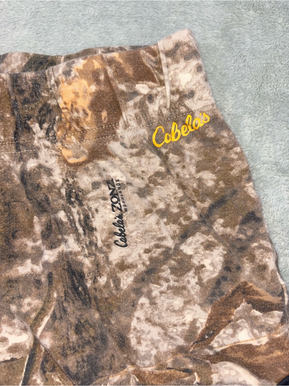 Cabelas Shorts Size small - Picture 2 of 5